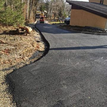 received_331037575516194